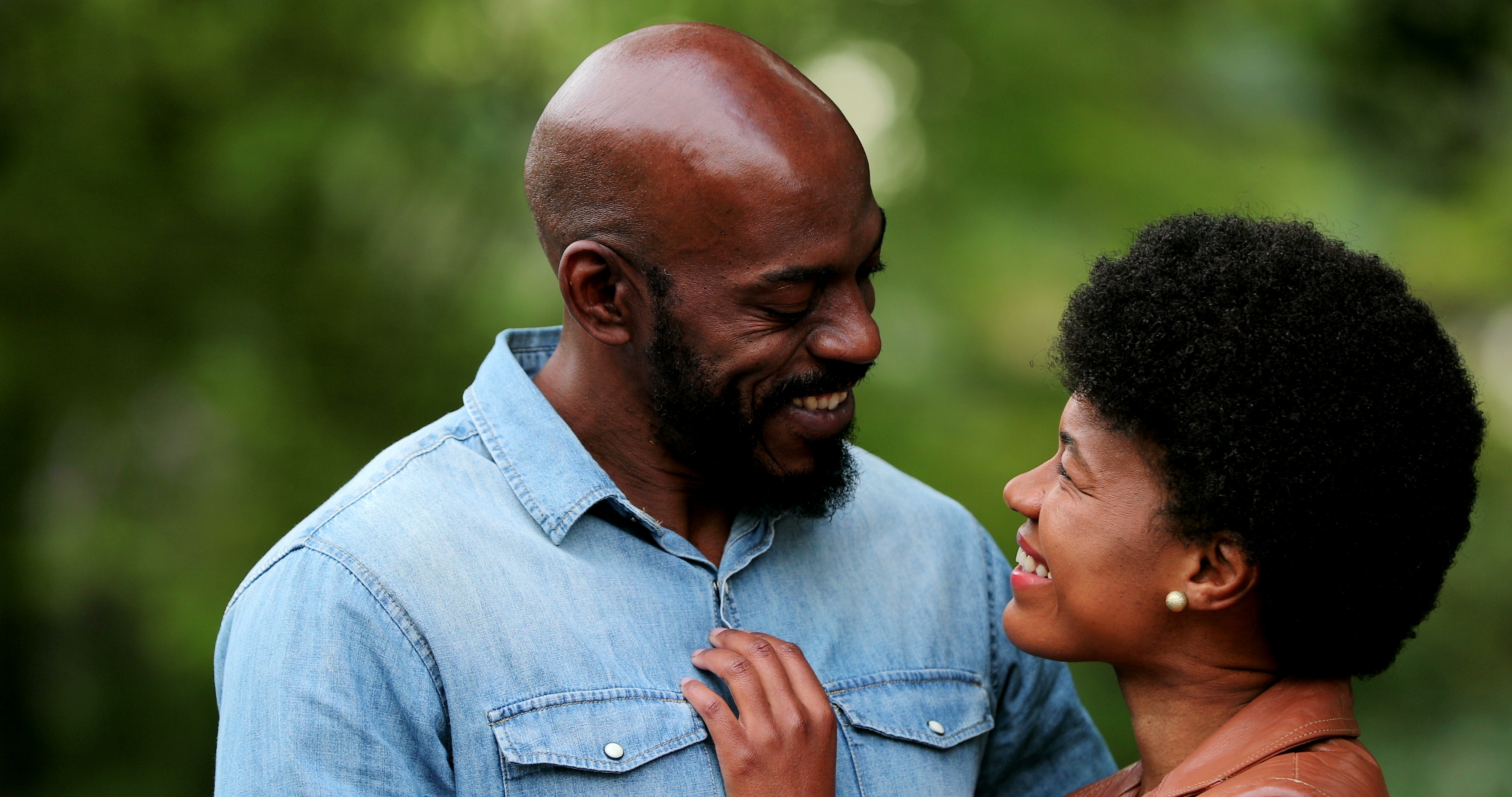 Couple looking into oneanothers eyes lovingly